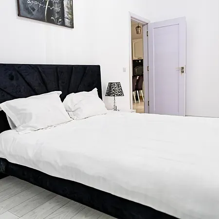 Ego Apartment *