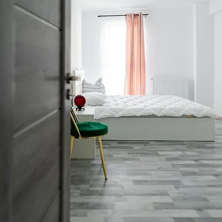 Apartment Ego